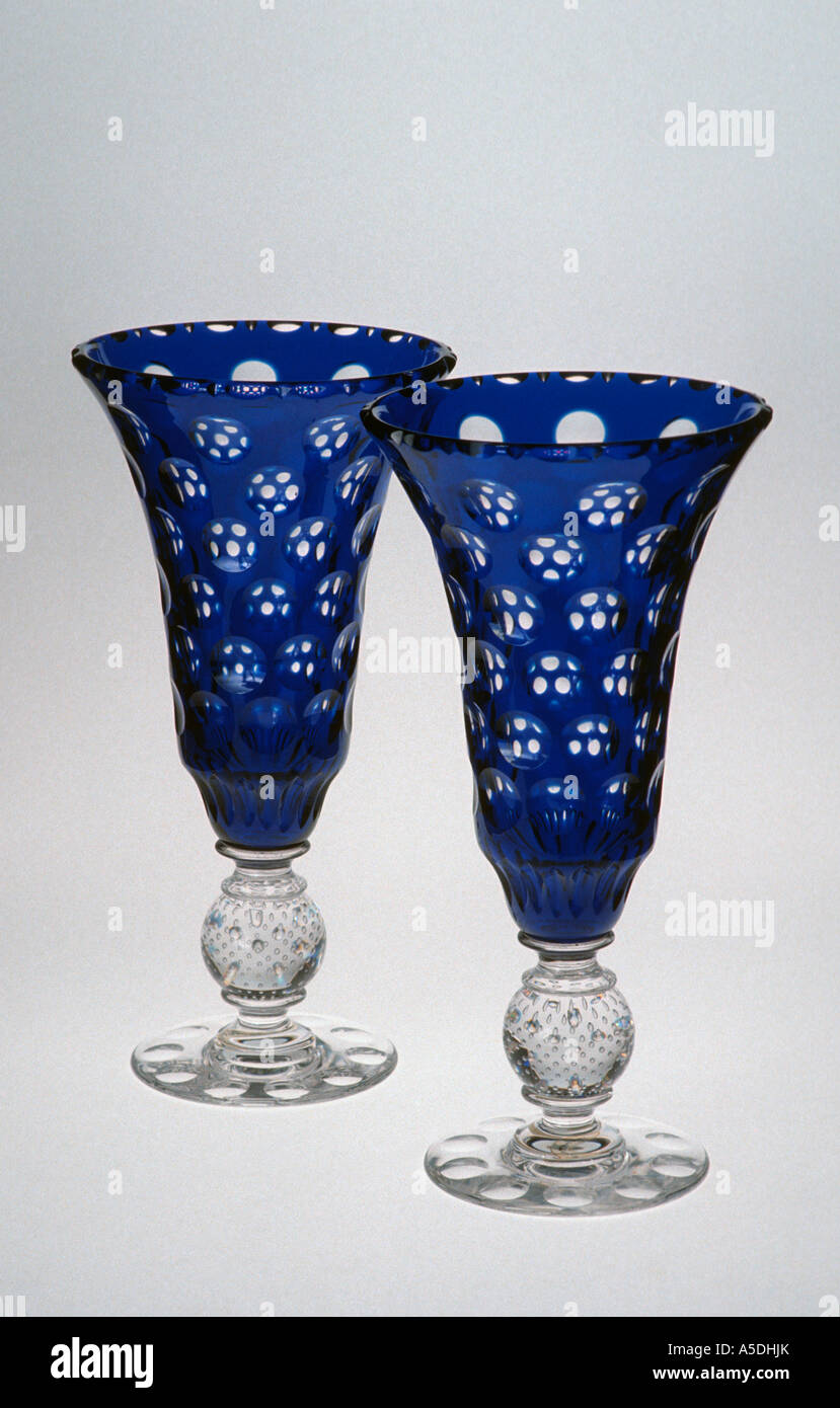 Anfang des 20. Jahrhunderts Kobalt auf klaren Glas tausend Augen Vasen Stockfoto