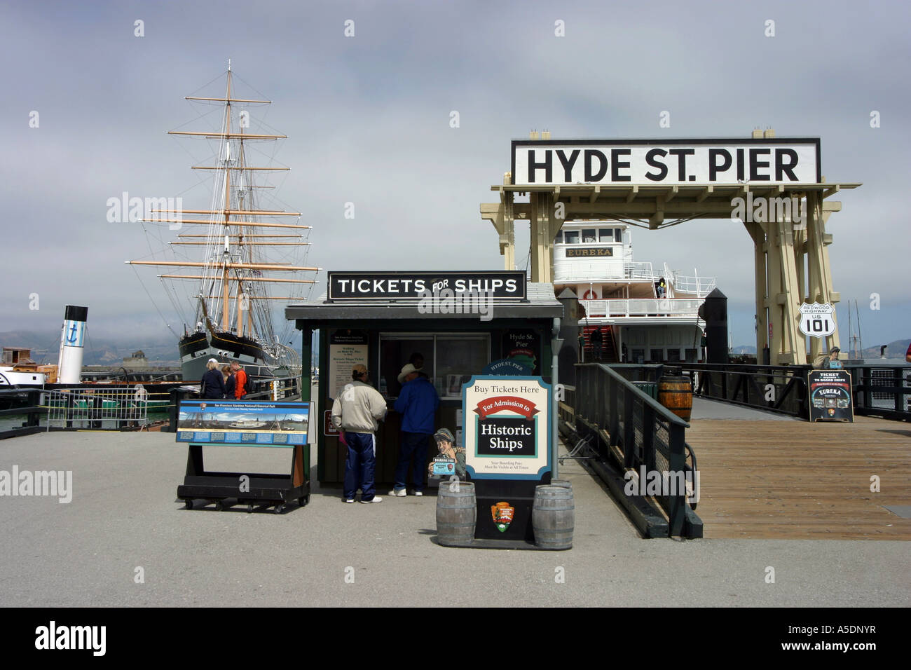 Eingang, Hyde St Pier, San Francisco, USA Stockfoto