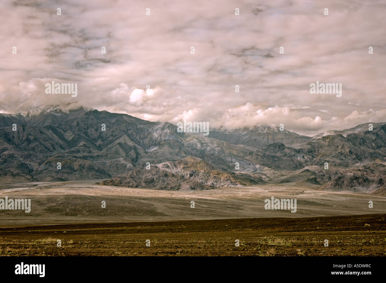 Gewitterwolken über Death Valley Nationalpark Kalifornien USA Stockfoto