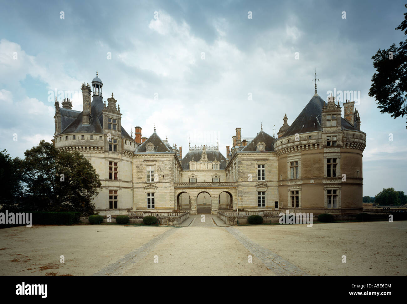 Le Lude, Schloß, Blick von Westen in Den Hof Stockfoto