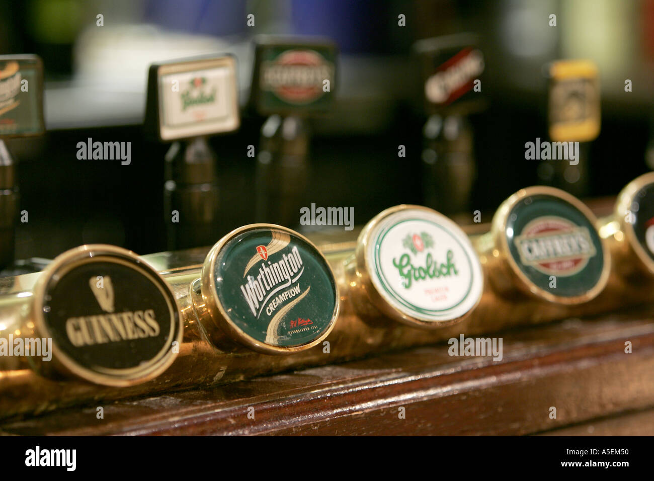 selektiven Fokus Rezeption Informationen lobby Bar Bier nahe Detail noblen inneren römischen alten Erbe Geschichte historische da Stockfoto