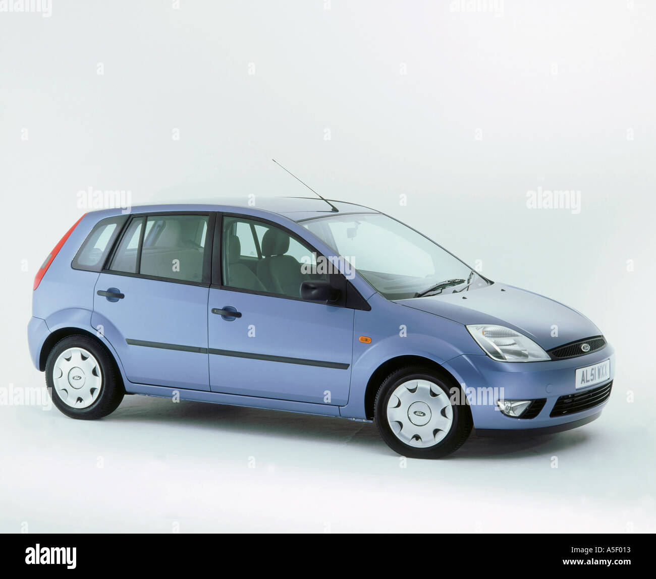 Auto, Ford Fiesta 1.4 16V, kleine ca., Modell Jahr 2002-, Silber