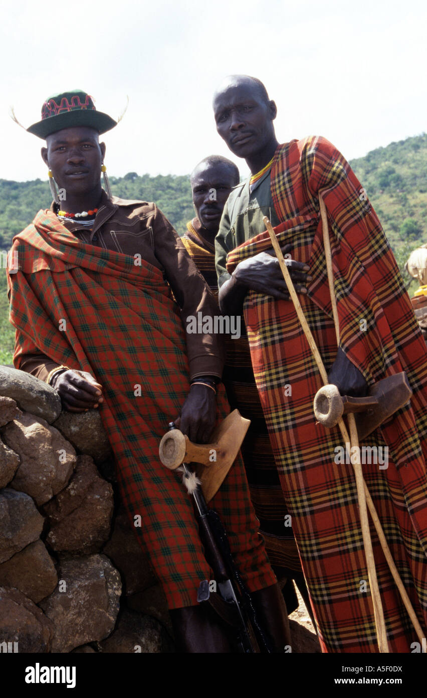 Karamojong sind eine ethnische Gruppe der Agro-pastoralen Hirten in der Region Karamoja im Nordosten Ugandas Stockfoto