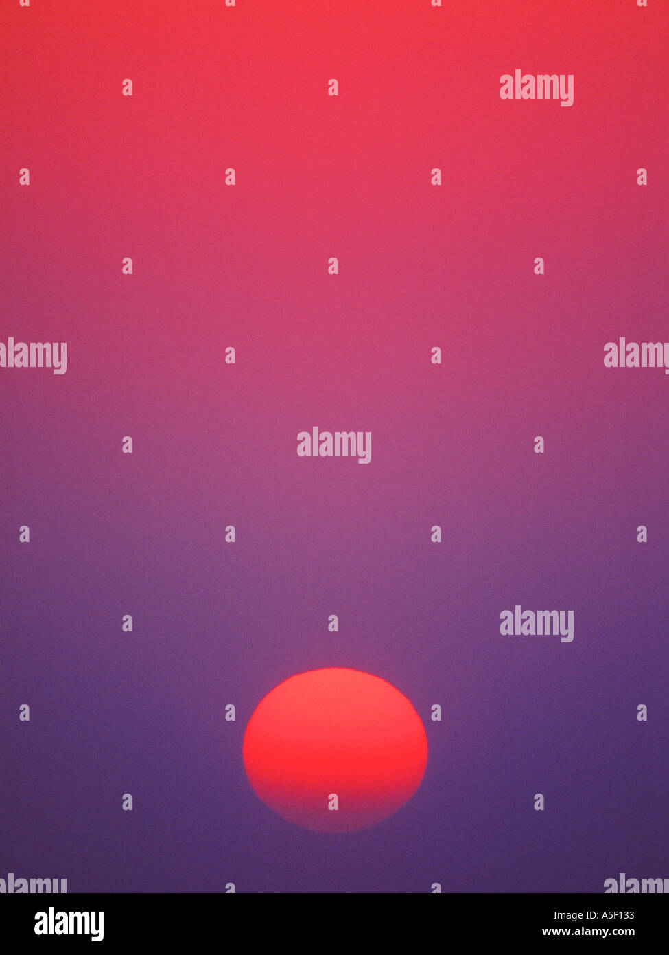 Sonnenuntergang über dem Lake Superior Stockfoto