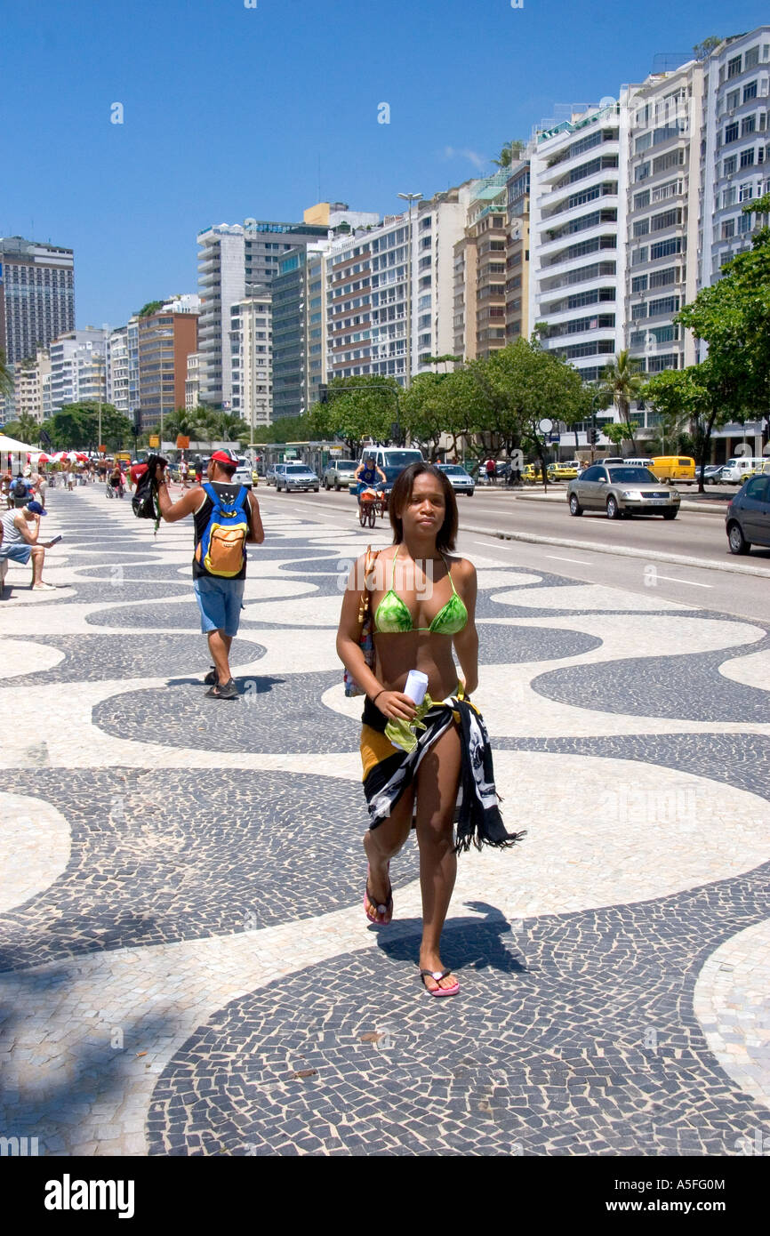 Welle Muster Gehweg Am Strand Copacabana In Rio De Janeiro Brasilien Welle Muster Gehweg Am Strand Copacabana In Rio De Janeiro Brasilien