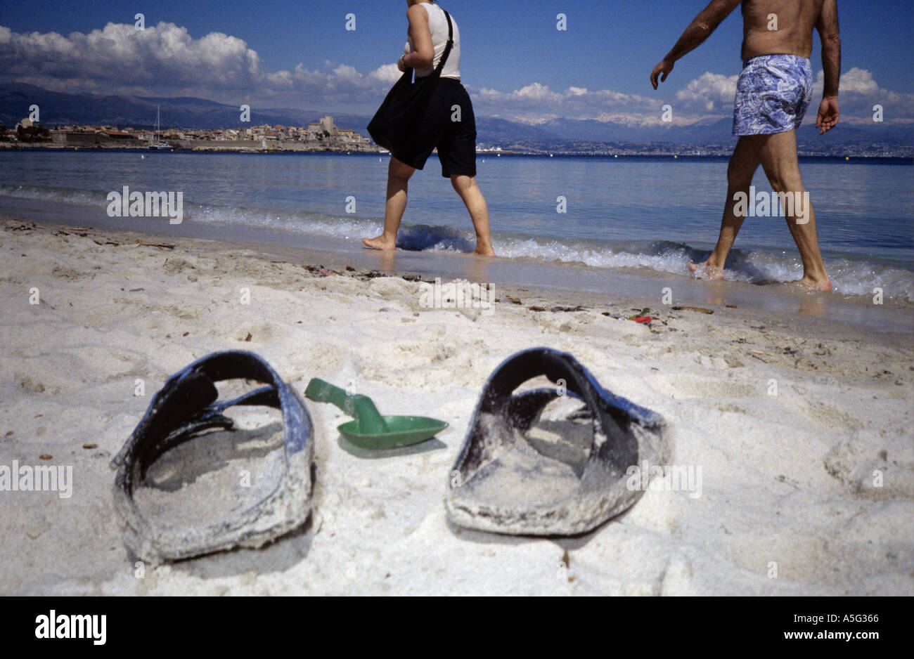 Sandalen auf die Salis Strand Antibes Frankreich Stockfoto
