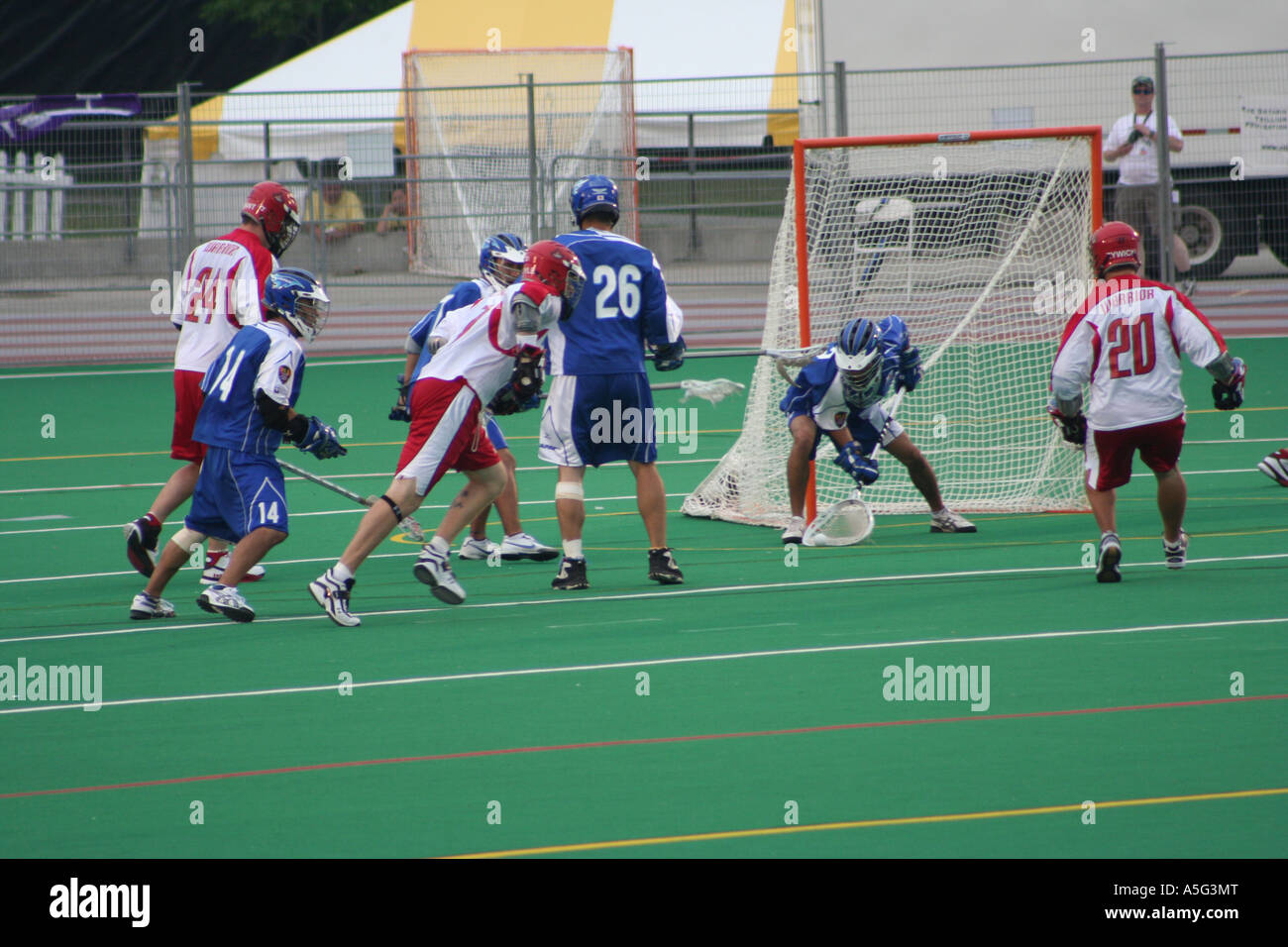 Team Kanada Vs Team Japan bei Lacrosse-Weltmeisterschaft 2006 Stockfoto