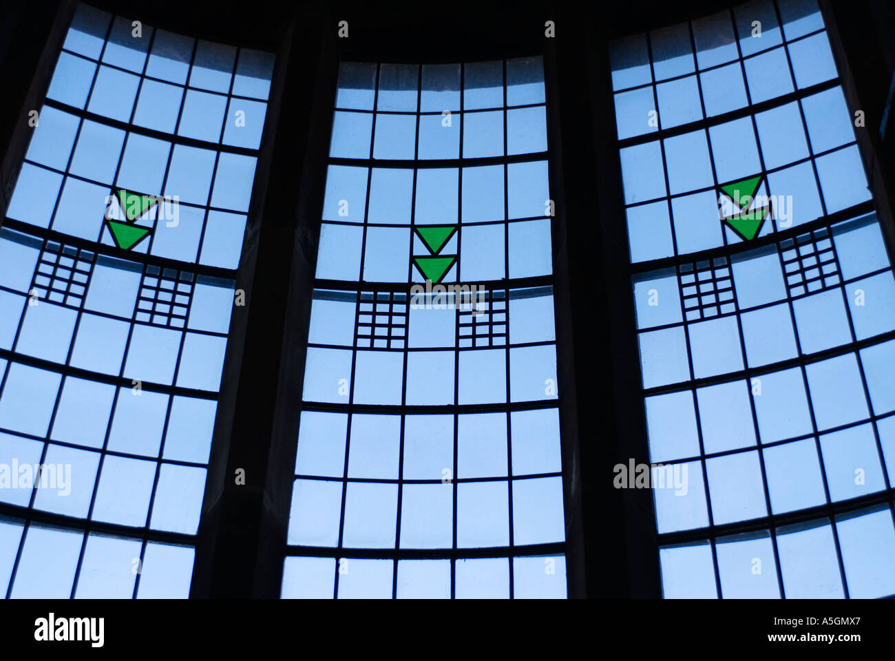 Detail des Jugendstil-Fenster an Schottland Straße Schule Glasgow UK Stockfoto