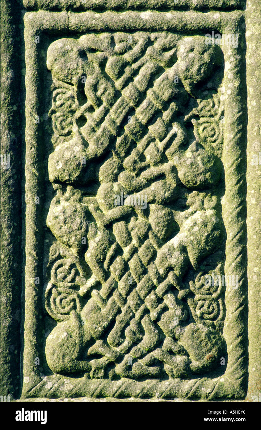 Auch genannt Welle Panel Detail groß Kreuz Muiredachs Kreuz an Monasterboice, County Louth. Celtic interlace Design. Stockfoto