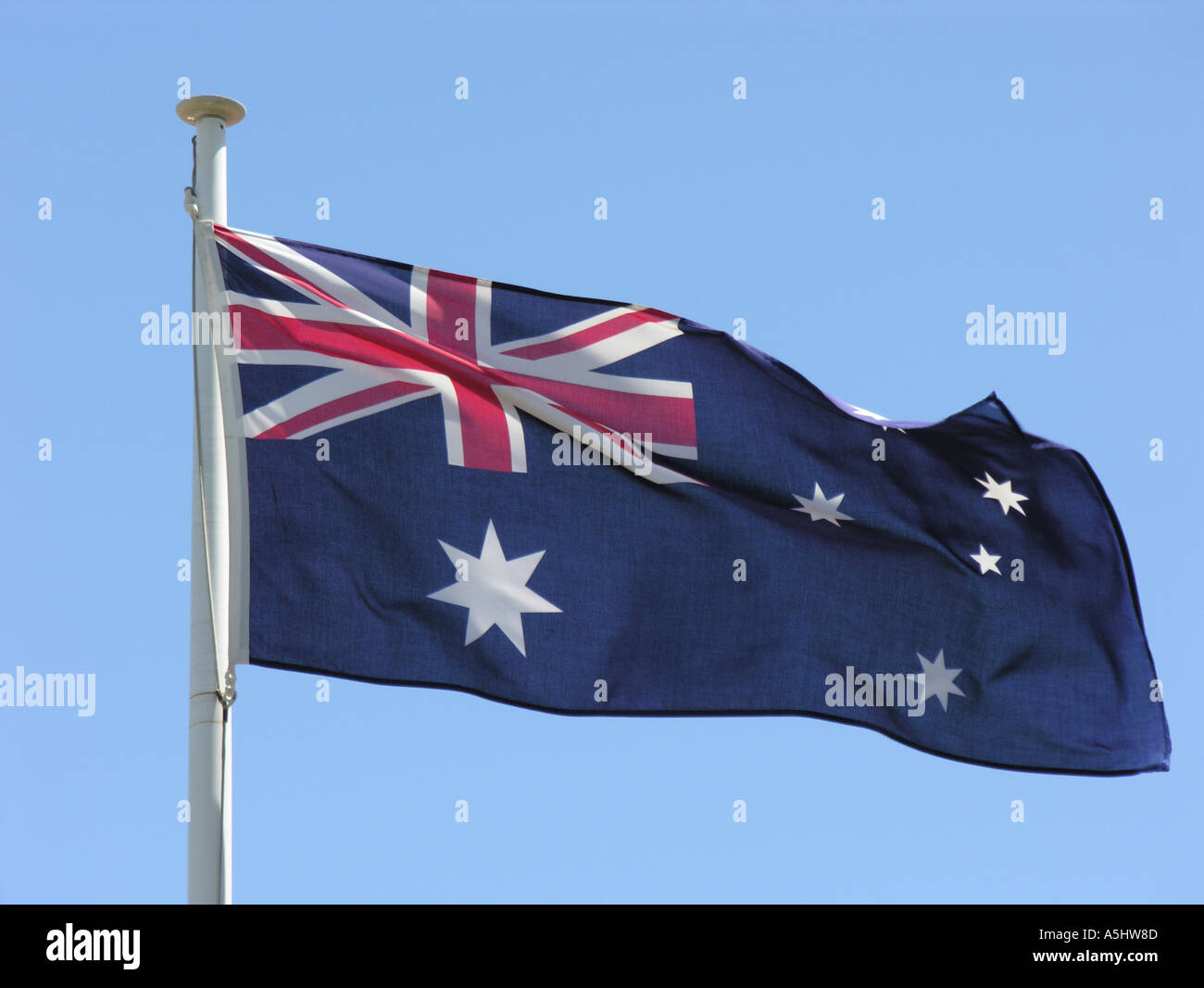 Australische Flagge im Wind wehende Stockfoto