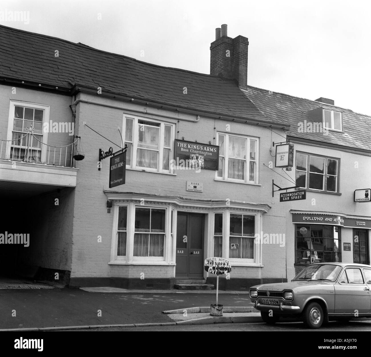 die Könige Arme Honiton Devon England 1973 in 6 x 6 keine 0025 Stockfoto