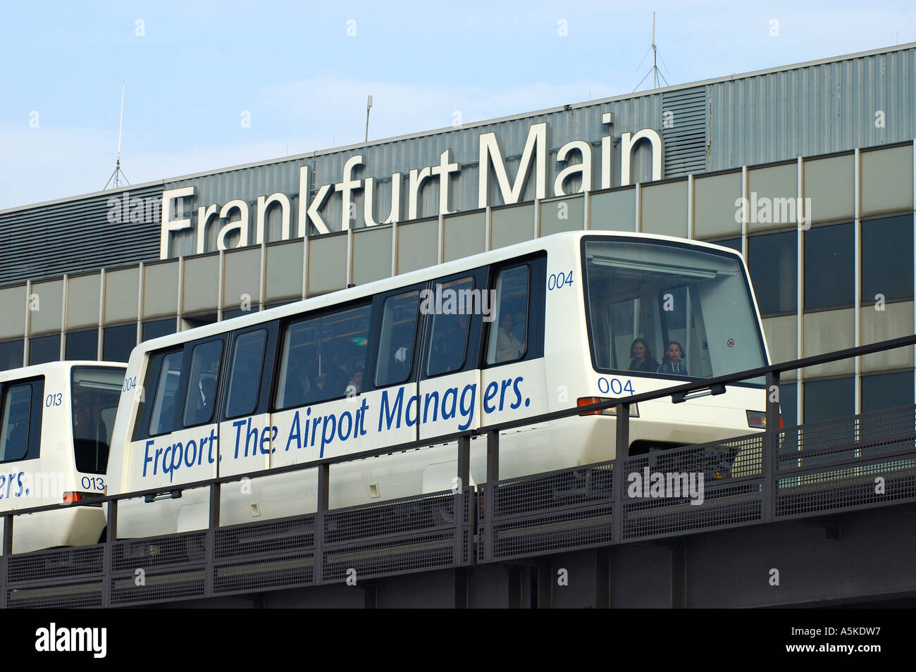 Frankfurt Am Main Airport Train Station www.alamy.de