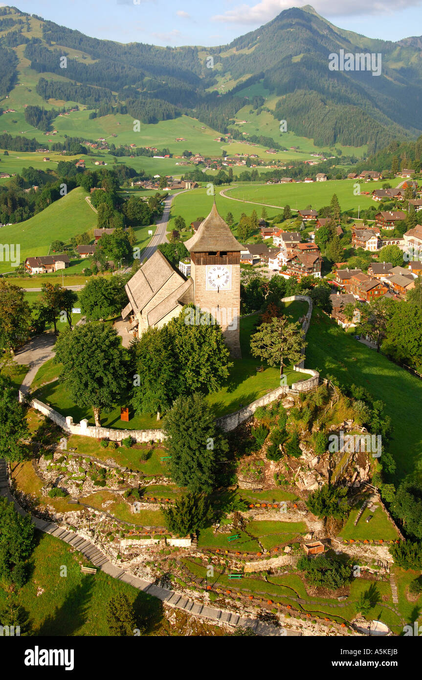 Kirche Cahteau d ' Oex Berner Oberland Luftbild Schweiz Stockfoto