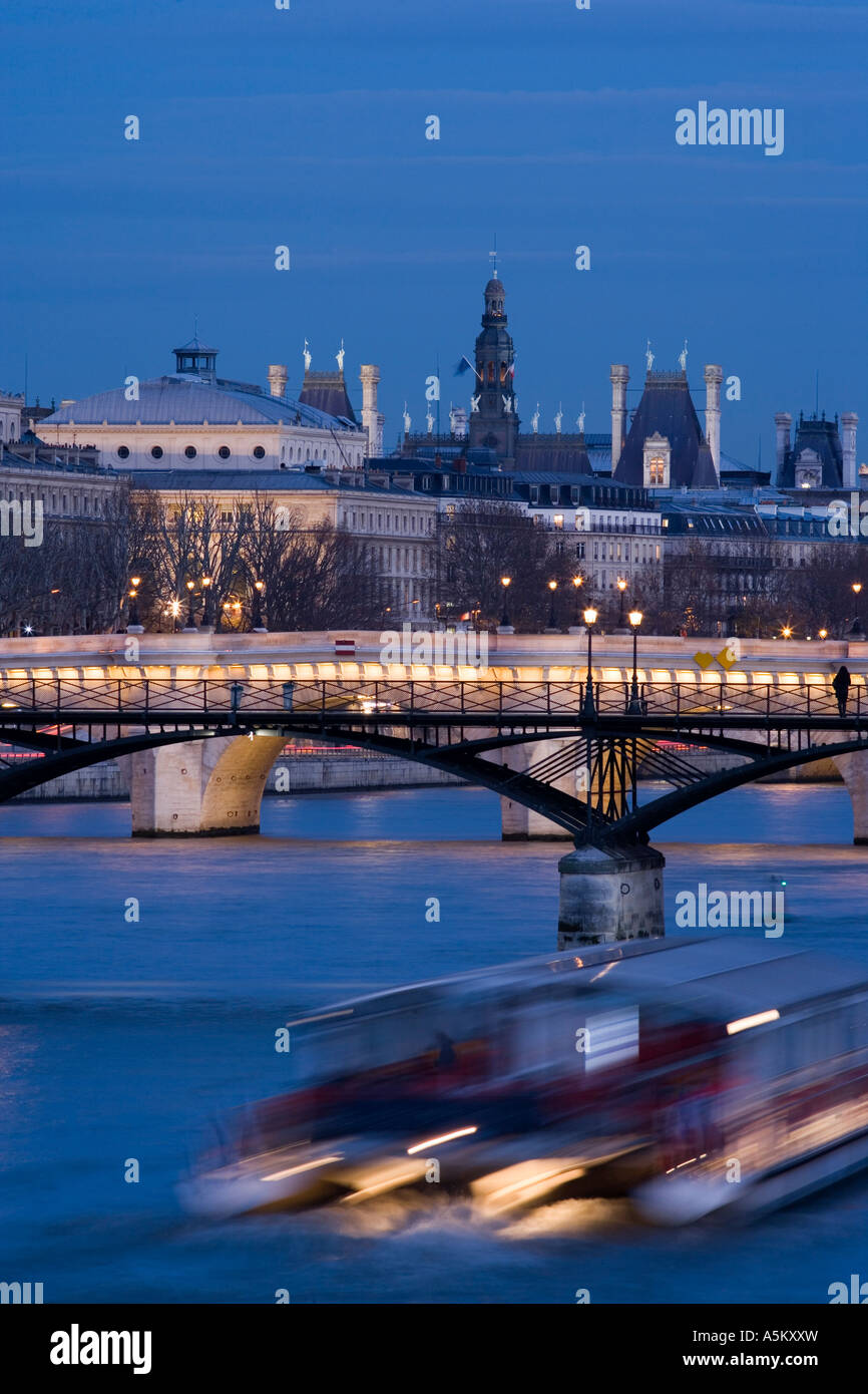 Pont des Arts. Pont Neuf. Rathaus. Paris. Frankreich. Stockfoto