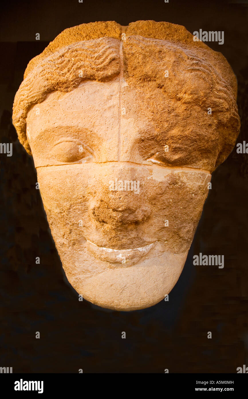 Das archäologische Museum der Archäologie Leiter der riesigen Zahl von Tempel des Olympischen Zeus bei Agrigento Sizilien Italien Europa EU Stockfoto