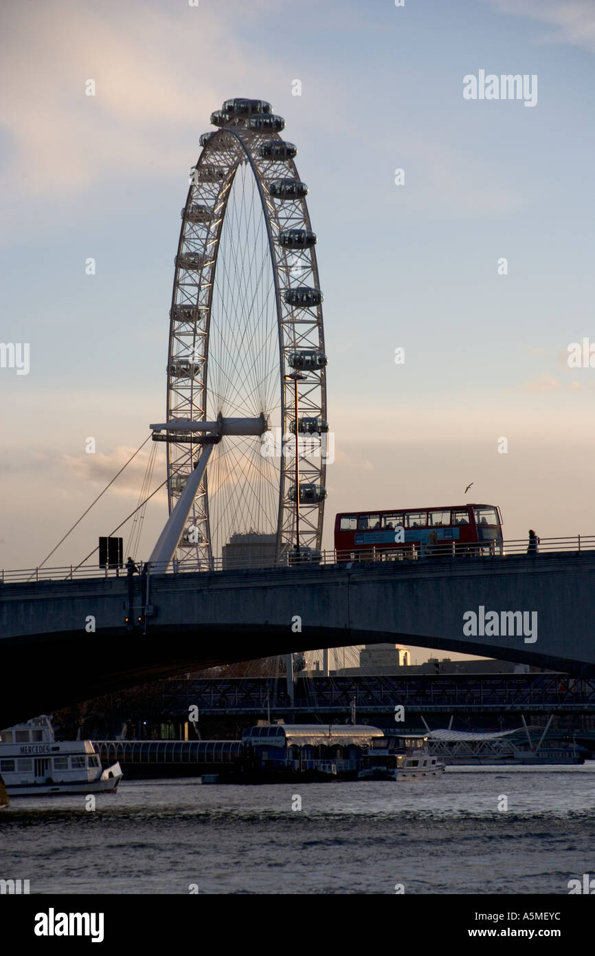 Blick auf London Eye London England Stockfoto