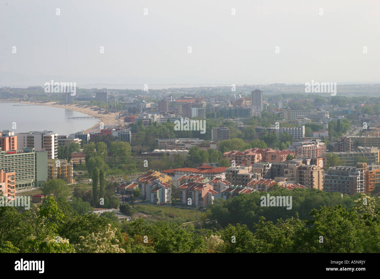 Sonniger Strand Schwarzmeerküste Bulgariens Stockfoto