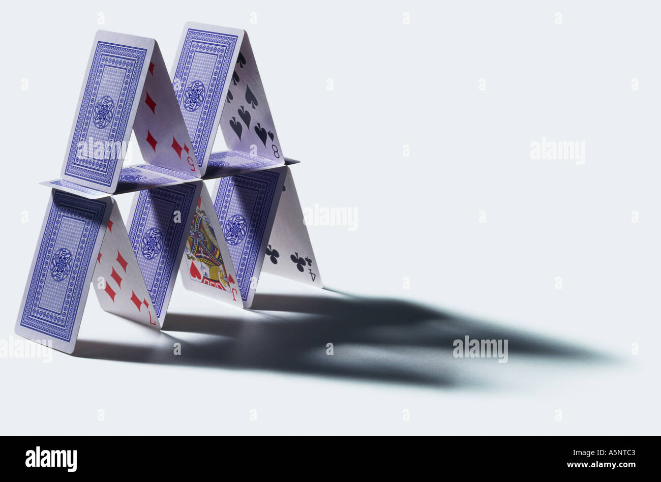 Ein Kartenhaus Stockfoto