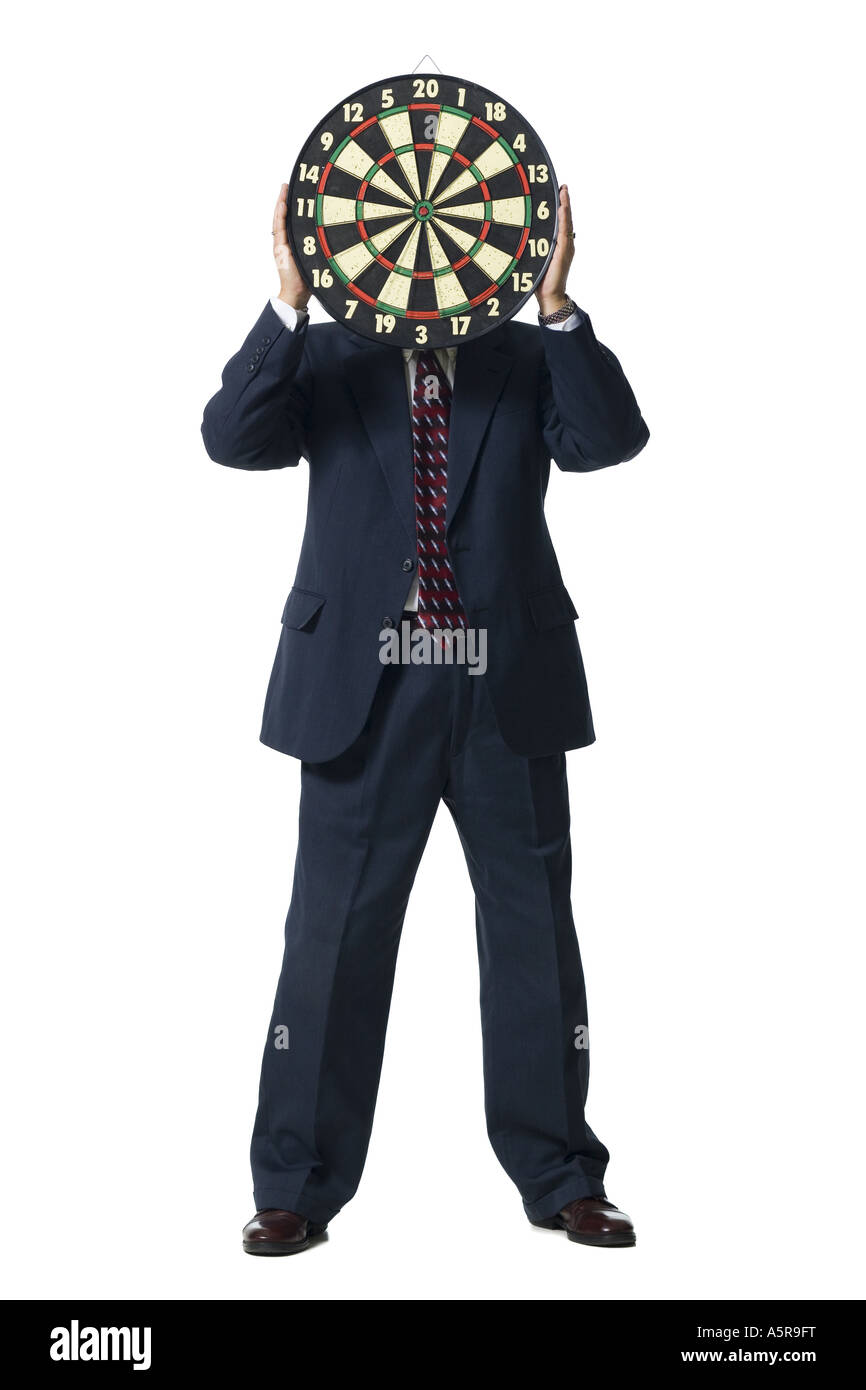 Mann mit Dartscheibe Gesicht versteckt Stockfoto