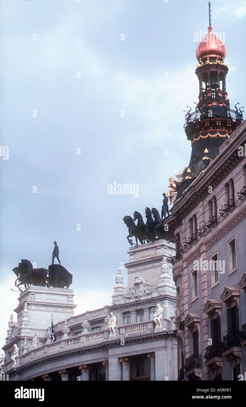 Monumentale Architektur von Bankgebäuden Madrid Spanien Stockfoto