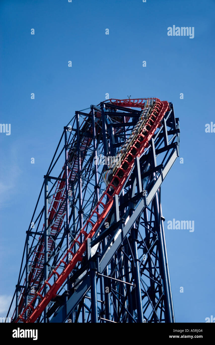Die big Dipper-Fahrt in den Genuss beach Amusement Park, Blackpool, Lancashire, England Stockfoto