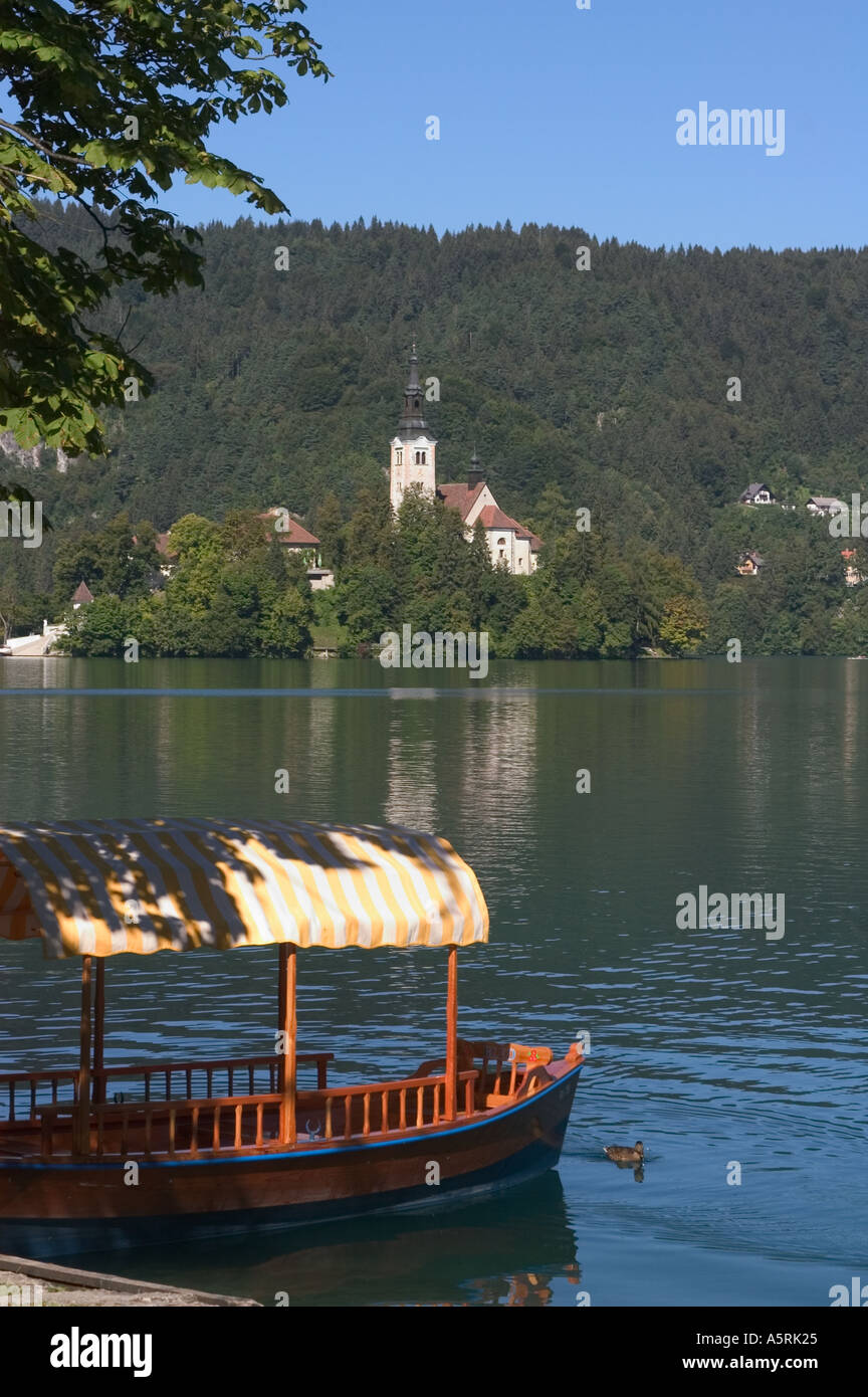 Bled in der See von Bled mit der Insel Otok und der Kirche St Mary Gorenjska Slowenien Europa Stockfoto