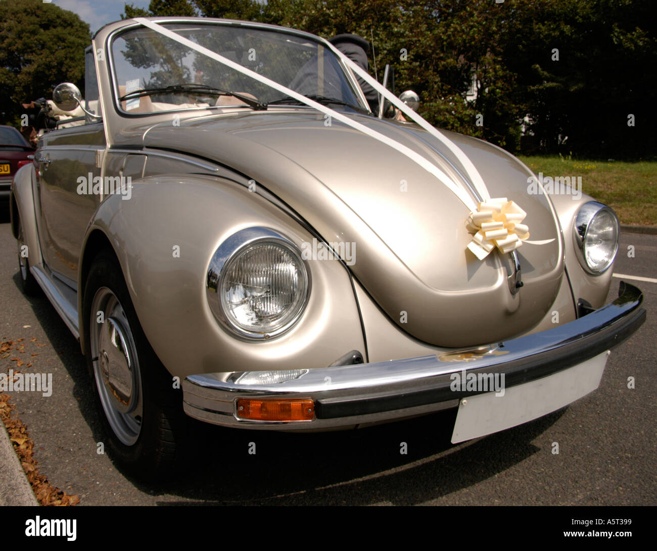 Hochzeit Auto VW Käfer Cabrio cabriolet Stockfoto