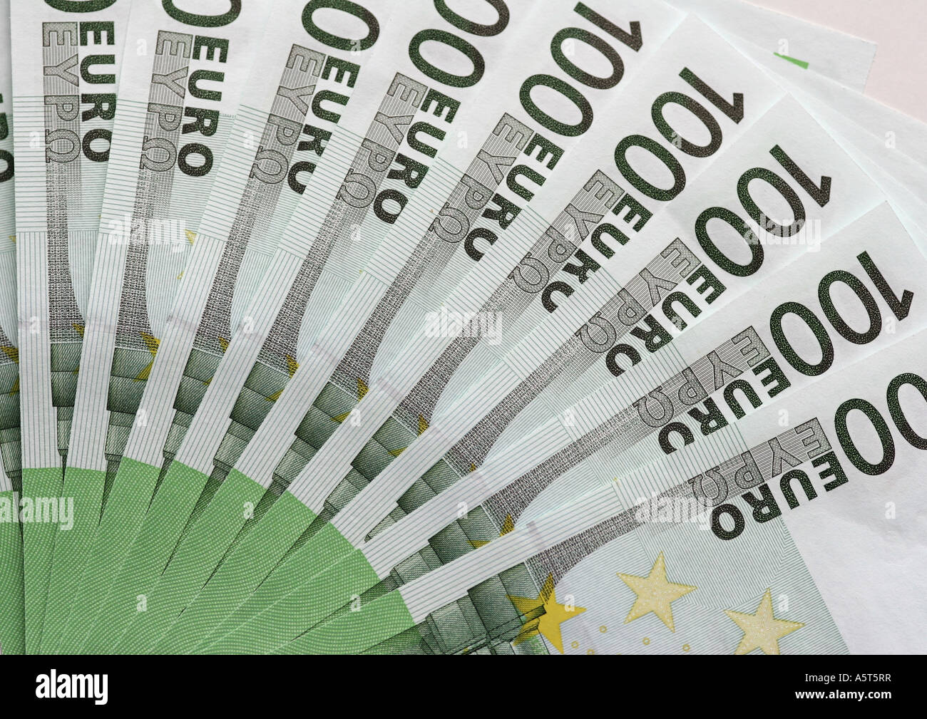 Hundert Euro-Scheine Stockfoto