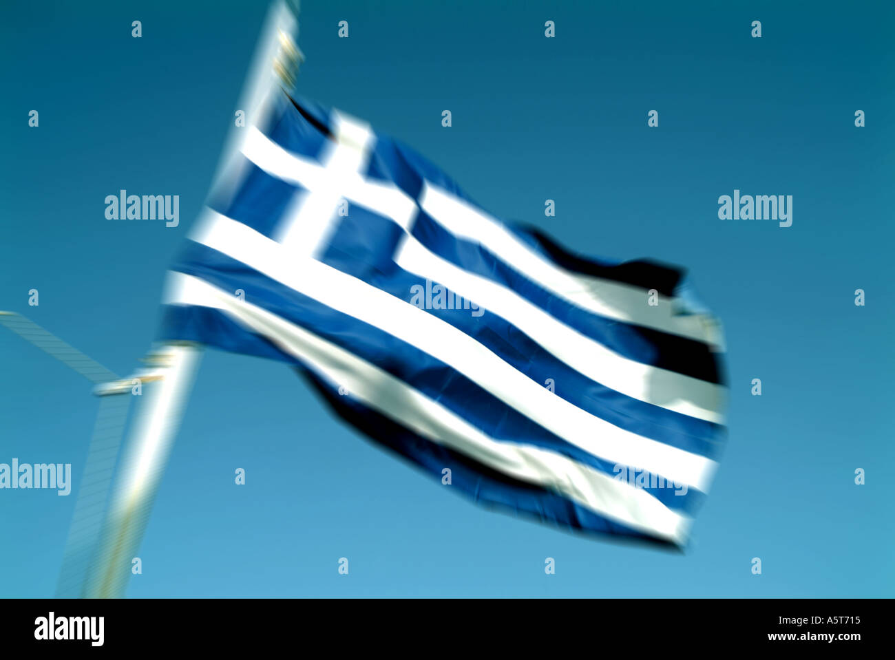 Griechische Flagge am mast Stockfoto
