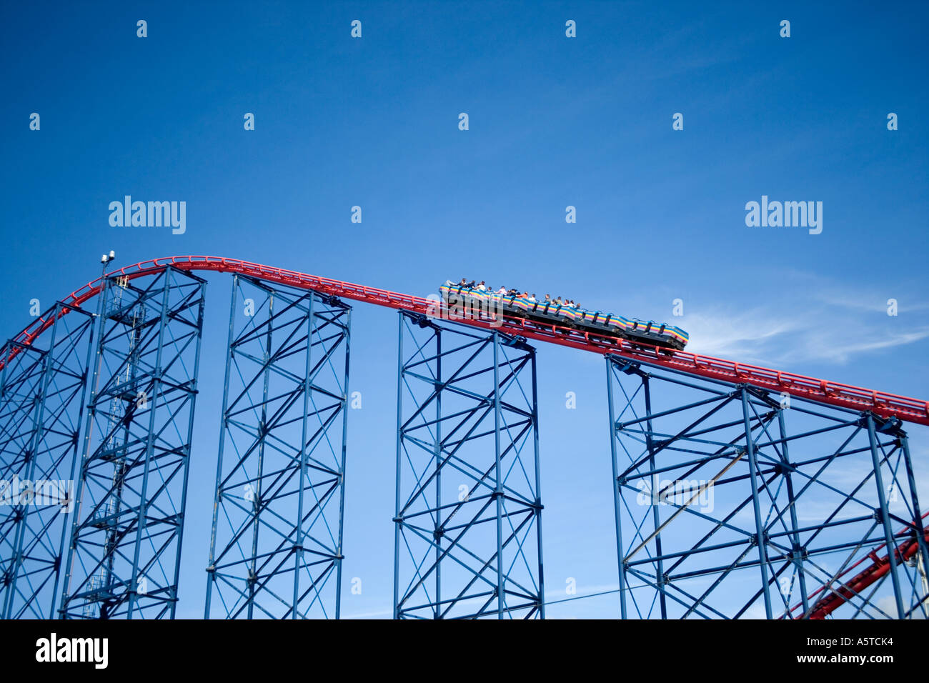 Der big Dipper in Blackpool Pleasure Beach, Blackpool, Lancashire, England fahren Stockfoto