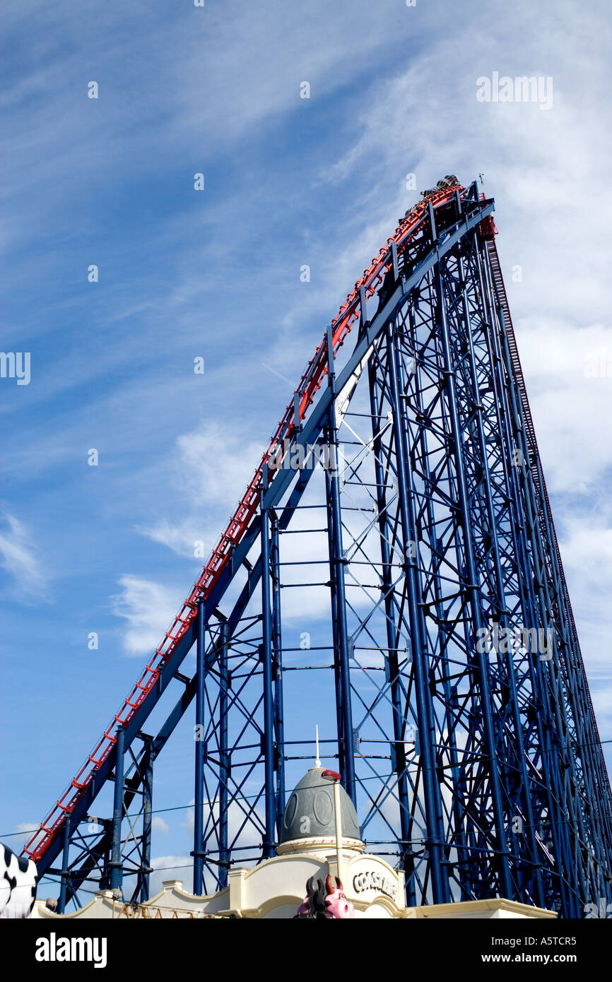 Die big Dipper-Fahrt in den Genuss beach Amusement Park, Blackpool, Lancashire, England Stockfoto