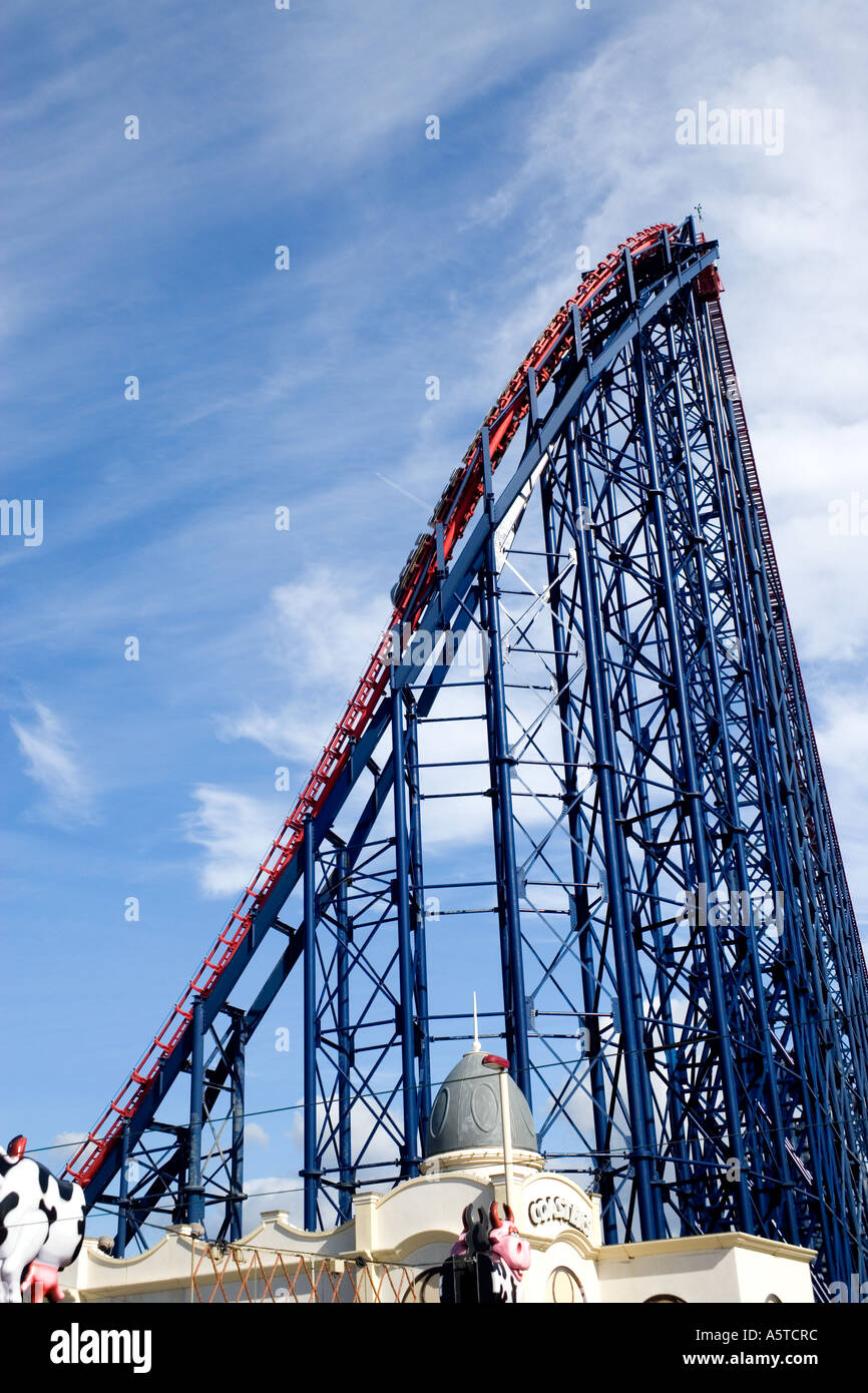 Die big Dipper-Fahrt in den Genuss beach Amusement Park, Blackpool, Lancashire, England Stockfoto