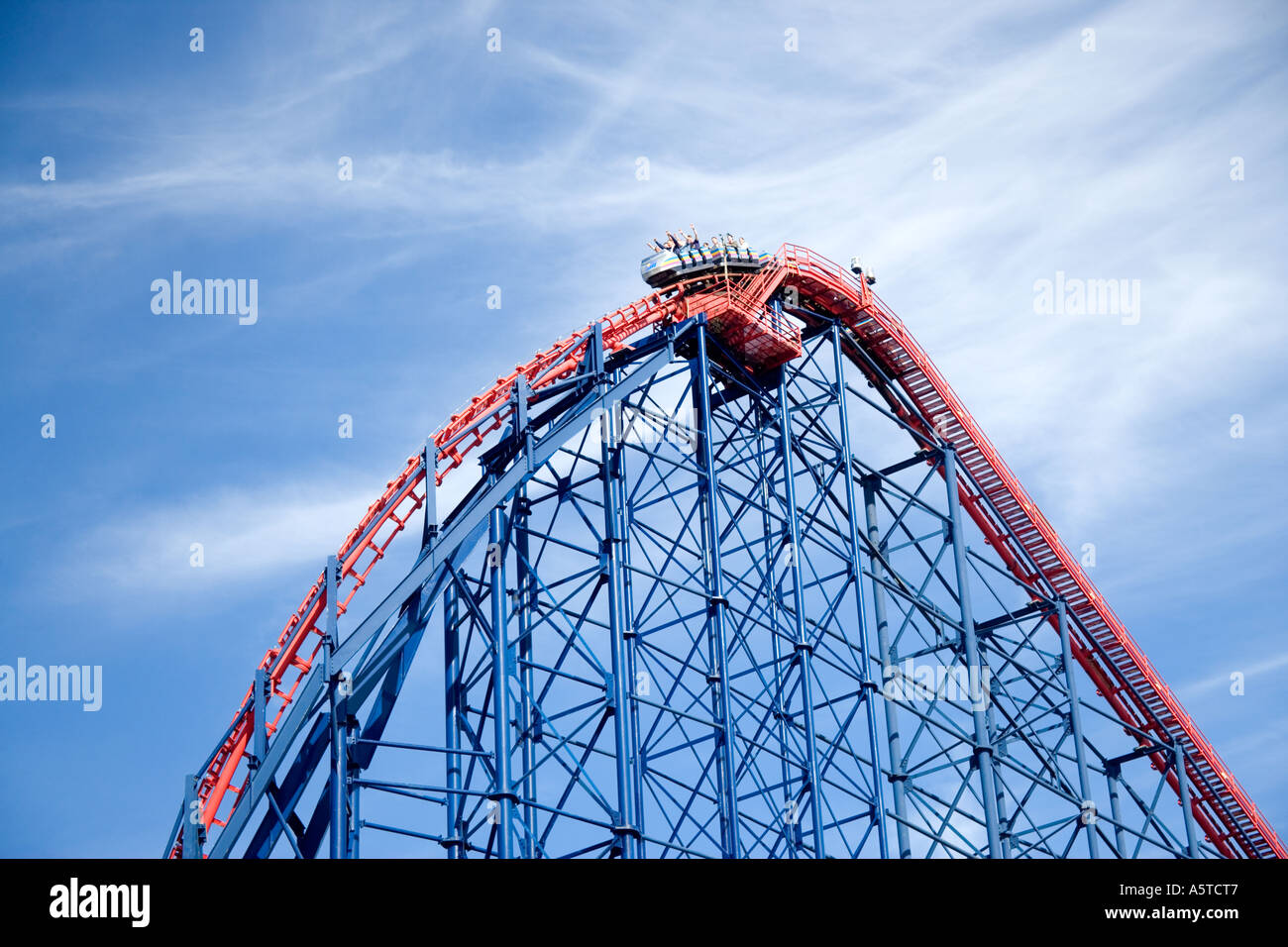 Die big Dipper-Fahrt in den Genuss beach Amusement Park, Blackpool, Lancashire, England Stockfoto