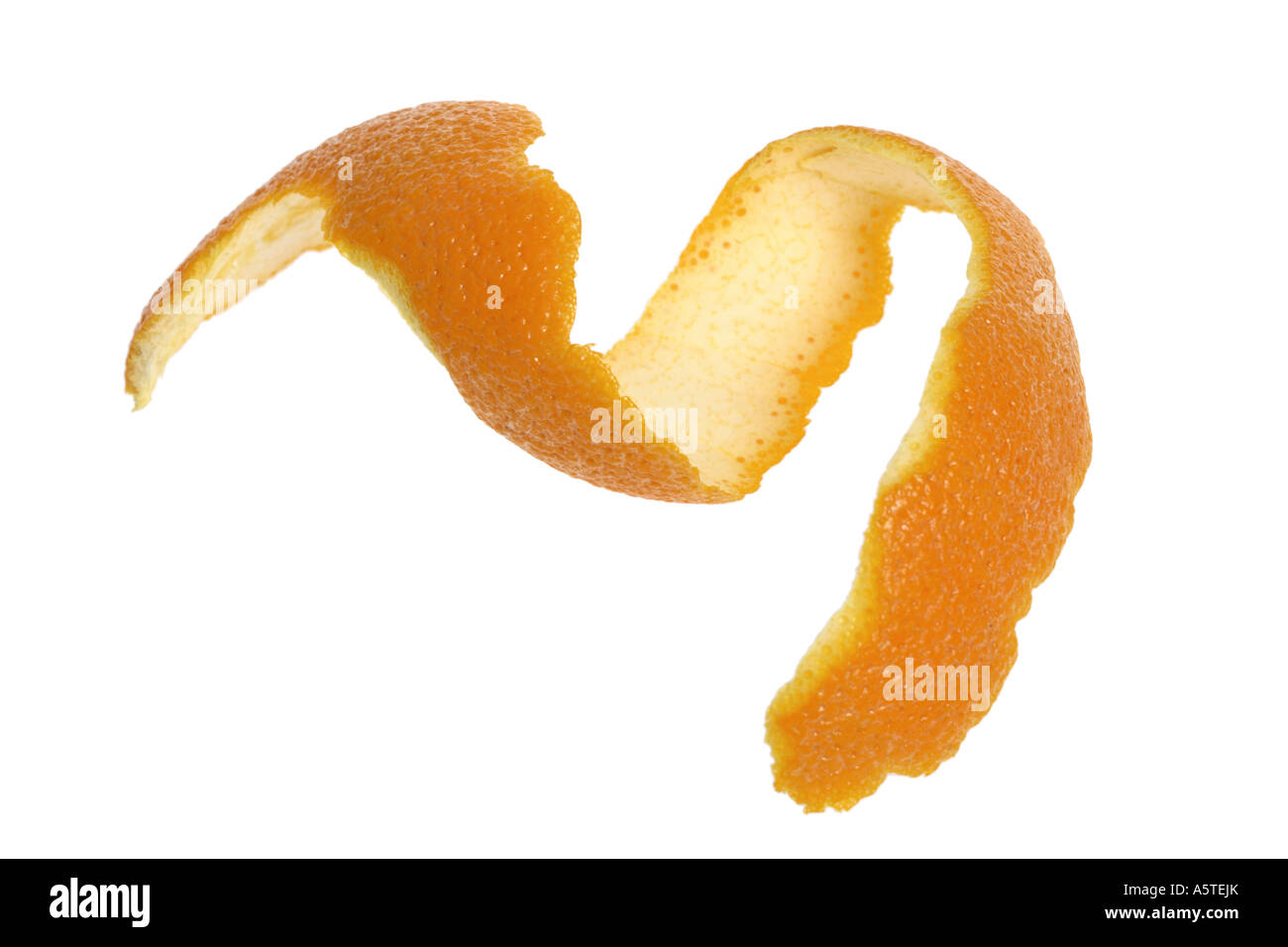 Orange Peel ausgeschnitten auf weißem Hintergrund Stockfoto