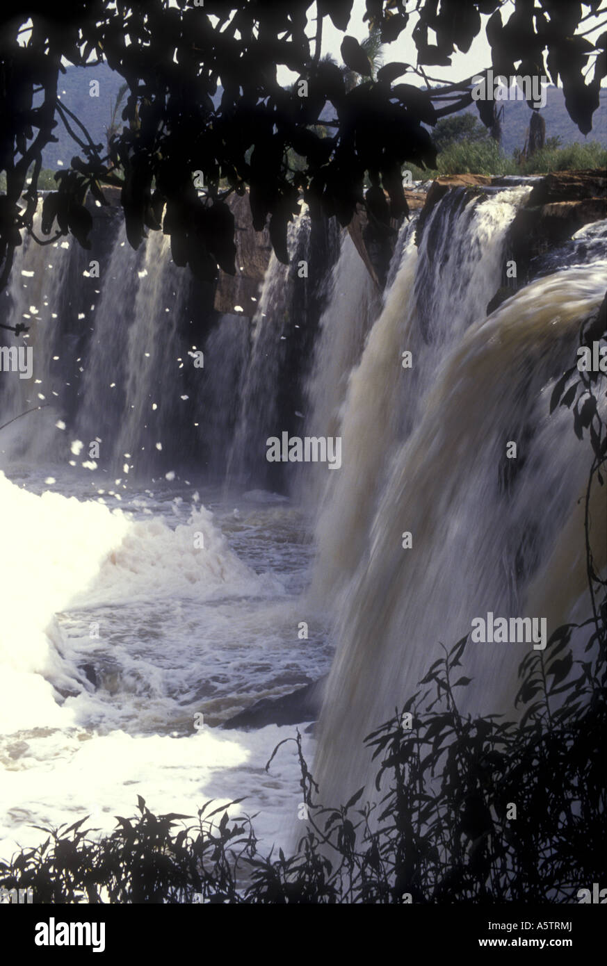 Vierzehn fällt am Athi River in der Nähe von Thika Kenia in Ostafrika Stockfoto