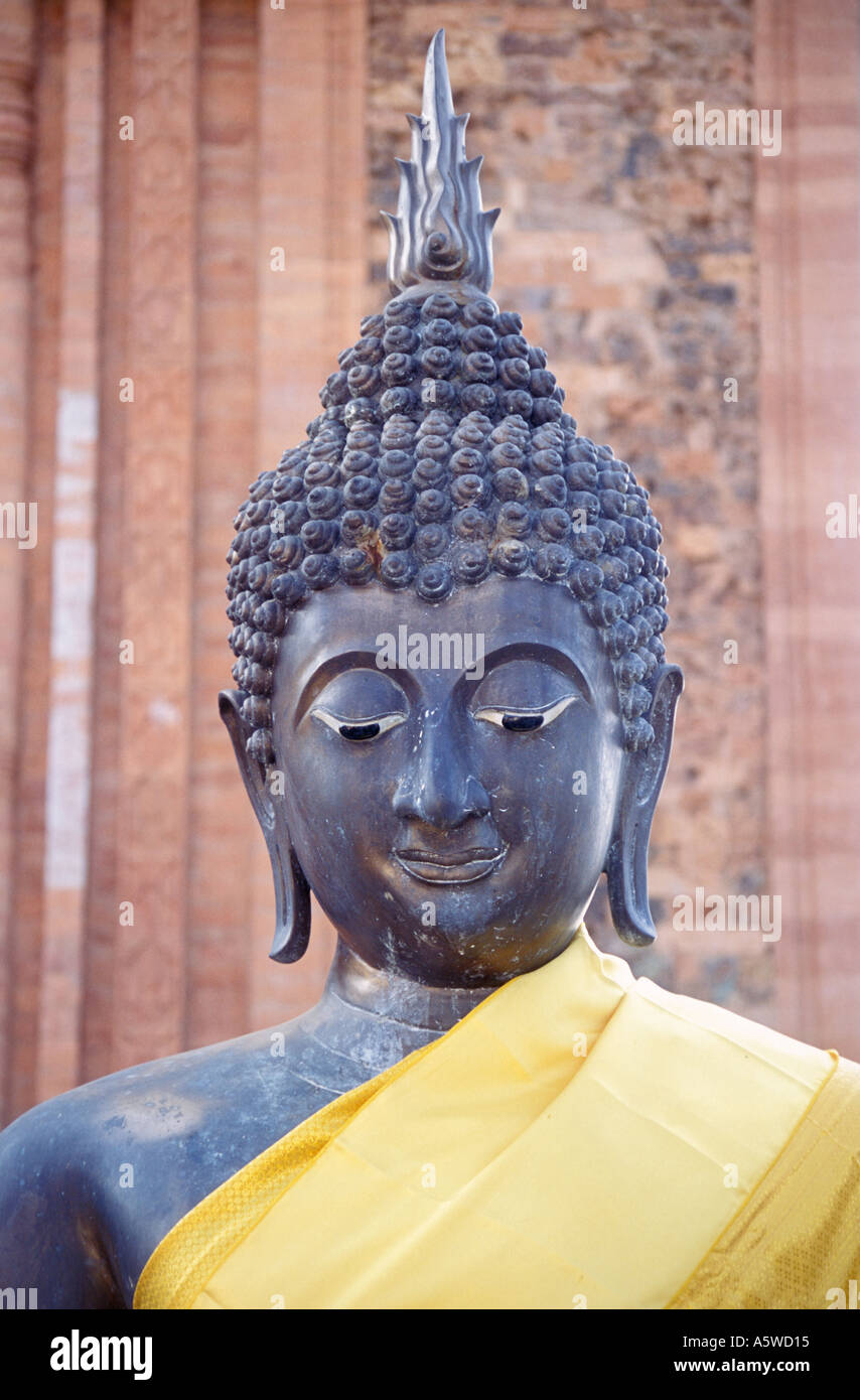 Thailand Buddha Nakhon Phanom Wat Chanasongkham Isaan Stockfoto