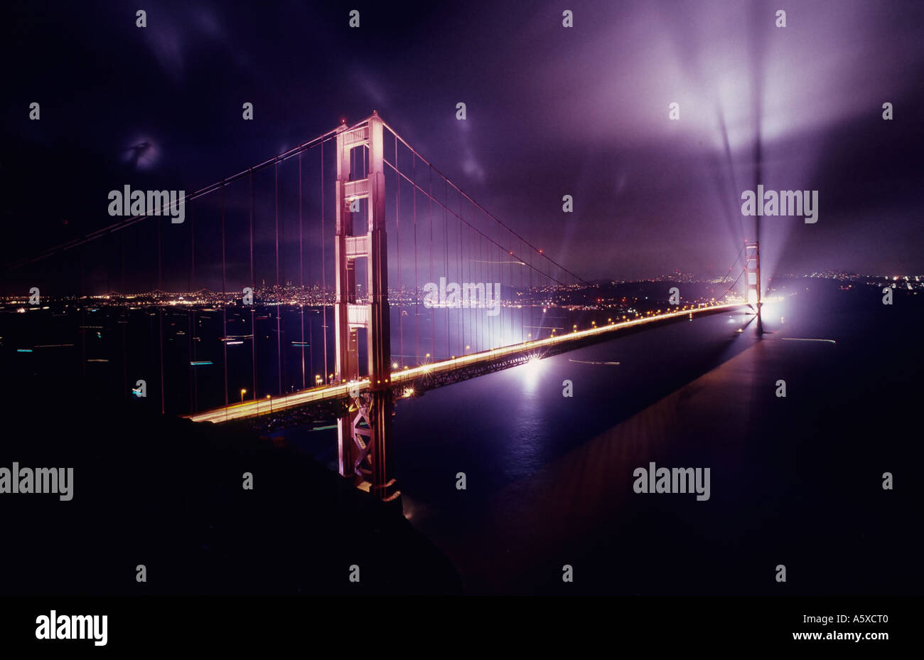 Kalifornien San Francisco Golden Gate Bridge 50. Geburtstag Licht show Stockfoto