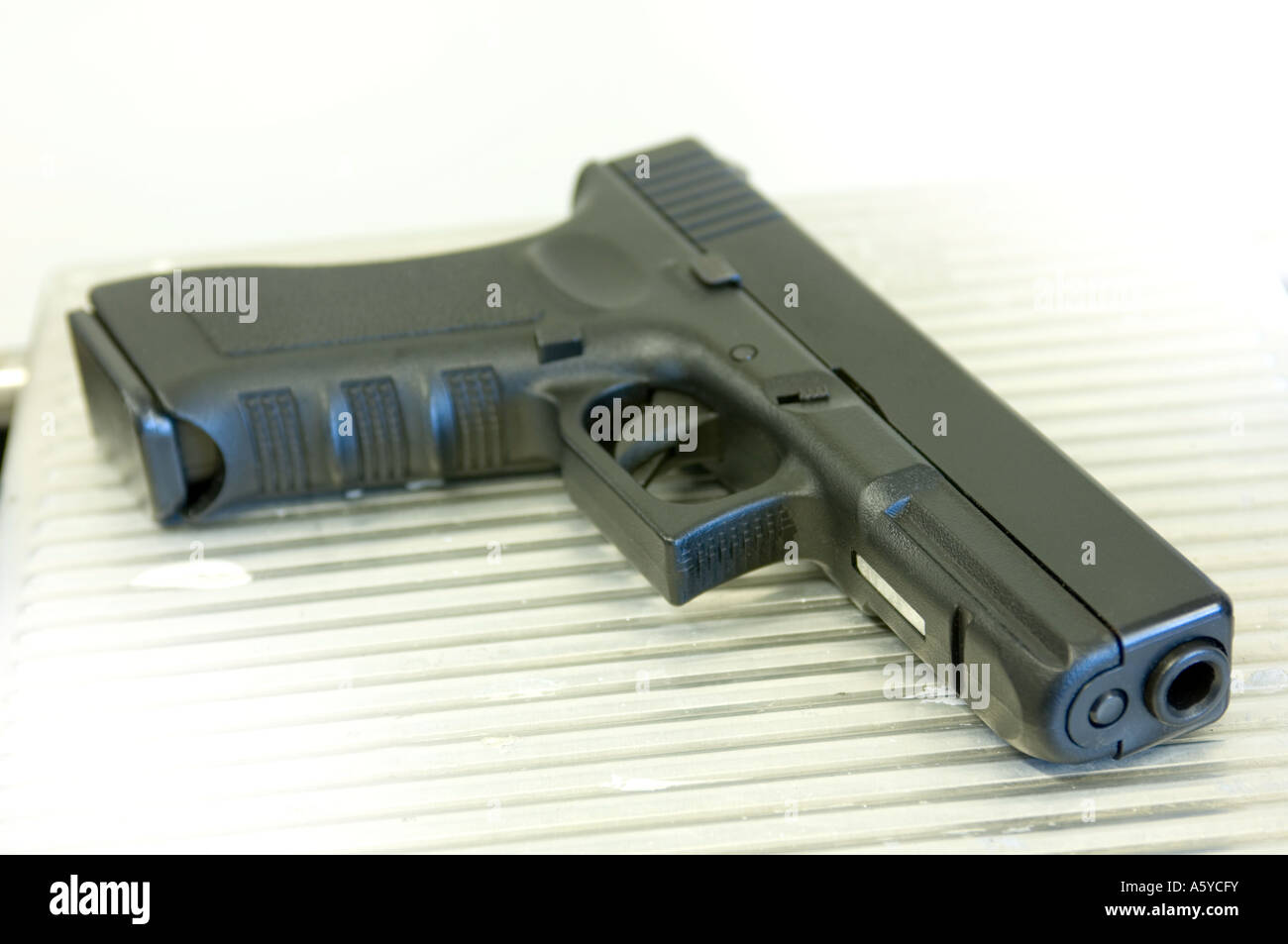 eine Glock automatische Pistole (Replikat Pistole) Stockfoto