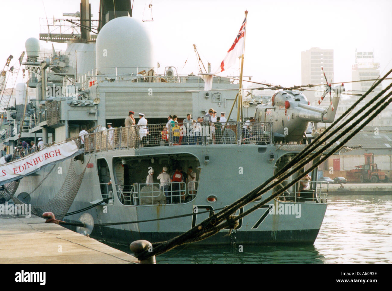 HMS Edinburgh königliche Marine Kriegsschiff Besuch in Beirut Libanon Hafen Stockfoto