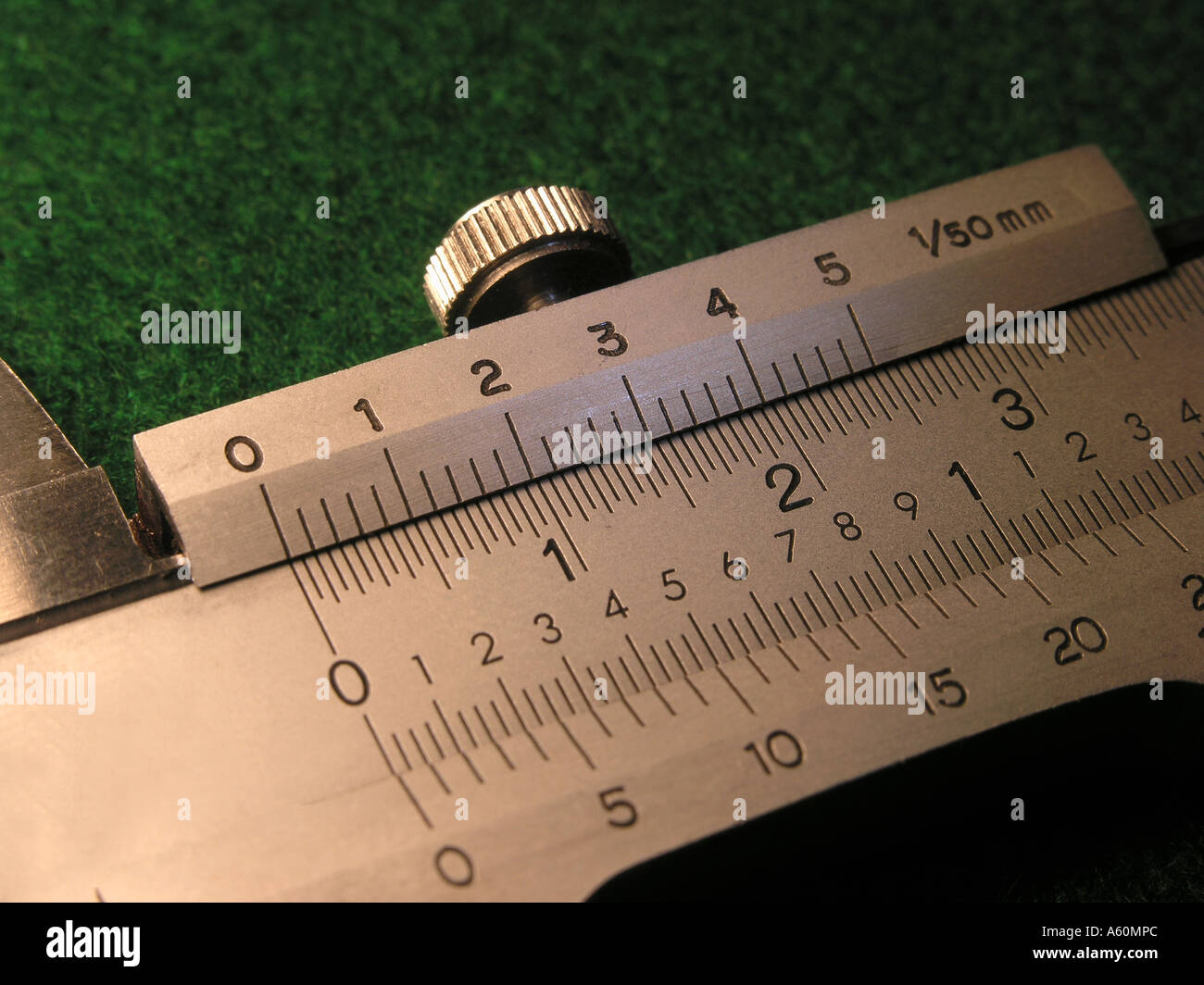 Vernier Bremssattel Skala (metrische und Englische Maßeinheiten) Stockfoto