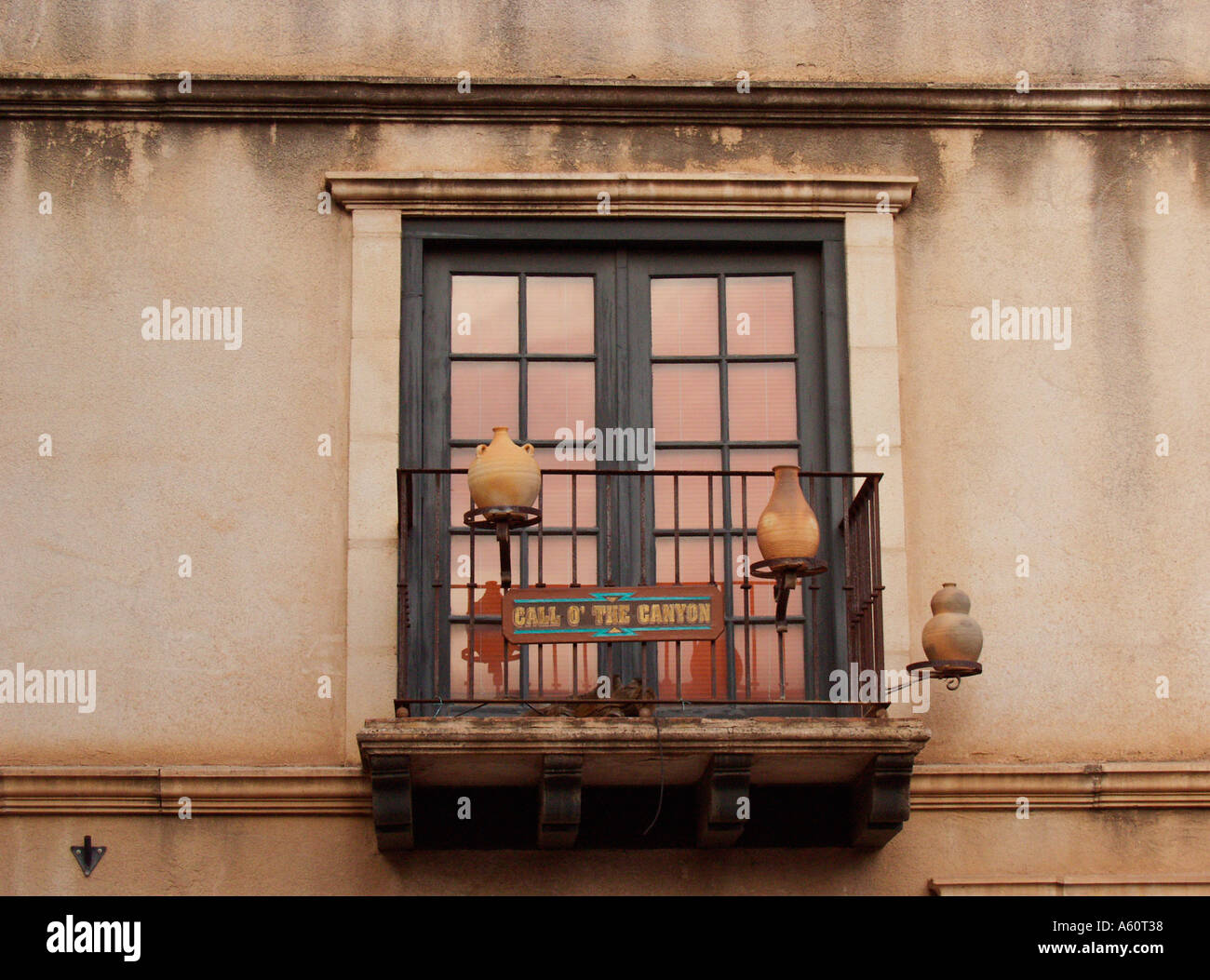 Balkon in Tlaquepaque, Sedona, Arizona. Stockfoto