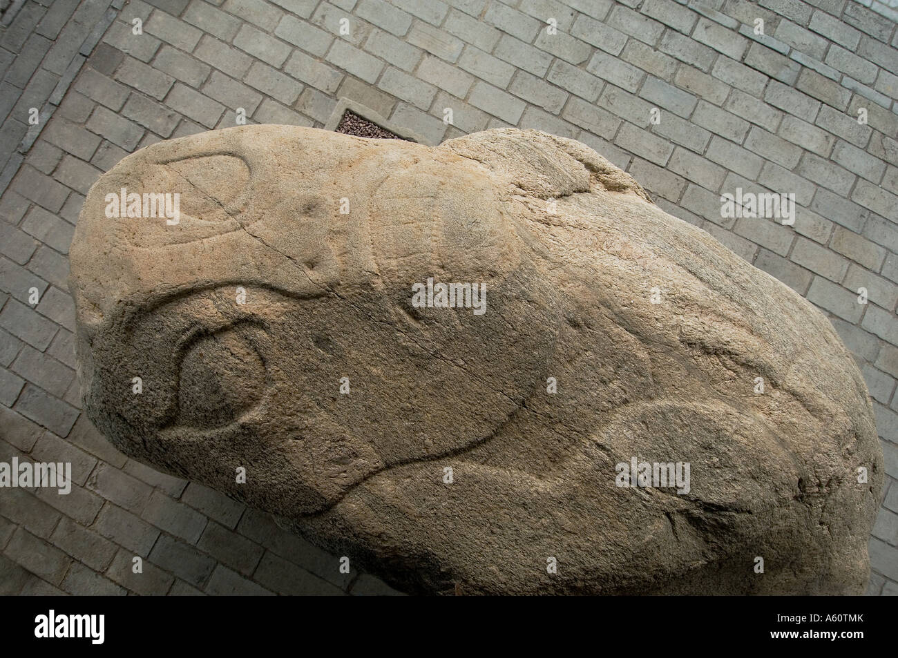 Konkubinen Mausoleum in der Nähe von Xi ' an, Provinz Shaanxi, China. Alte chinesische Stein Schnitzen von einem Mann stammt aus der westlichen Han-Dynastie Stockfoto