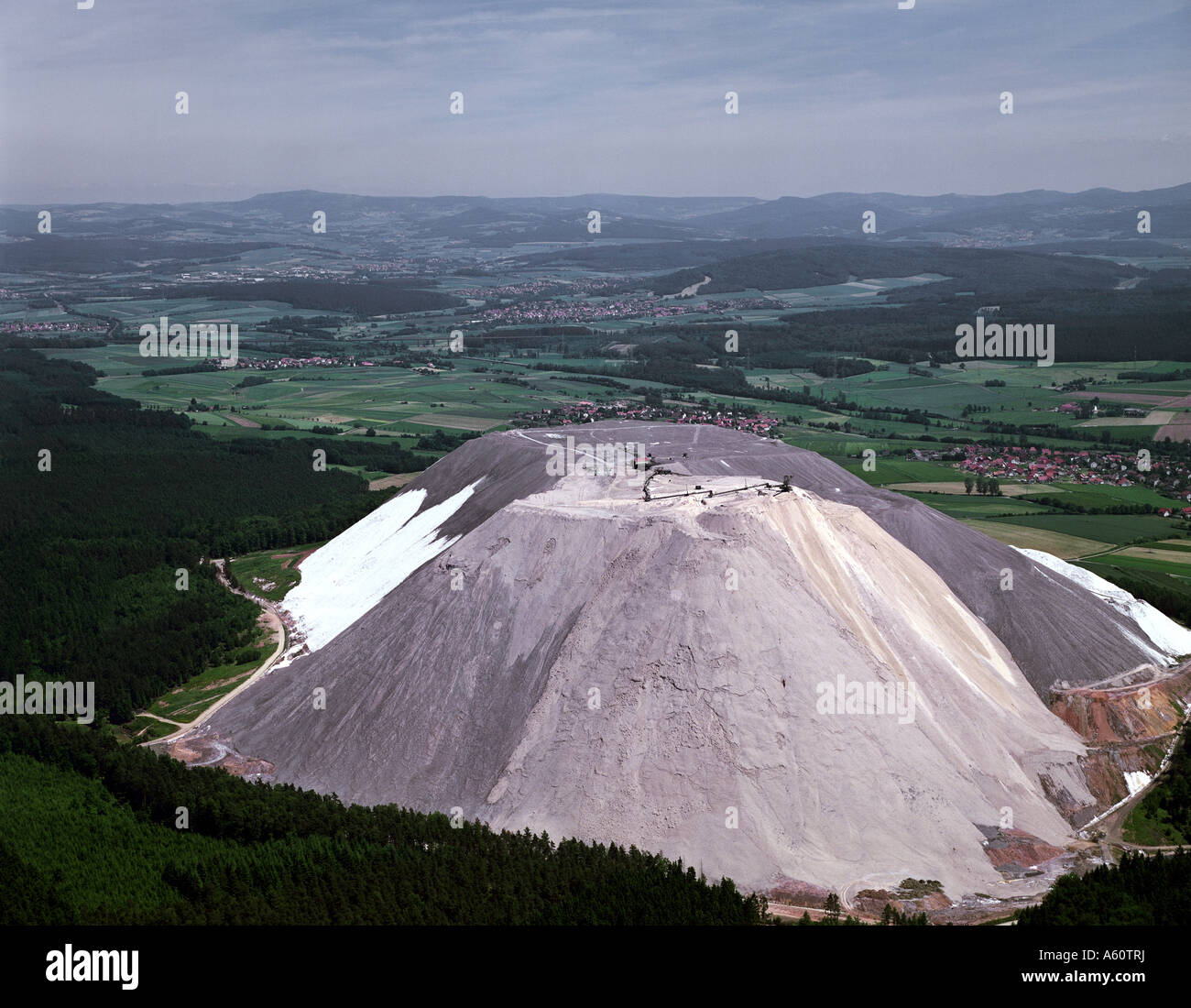 Salzbergwerk, Bergbau Müllkippe, Deutschland, Bayern, Laudenbach Stockfoto