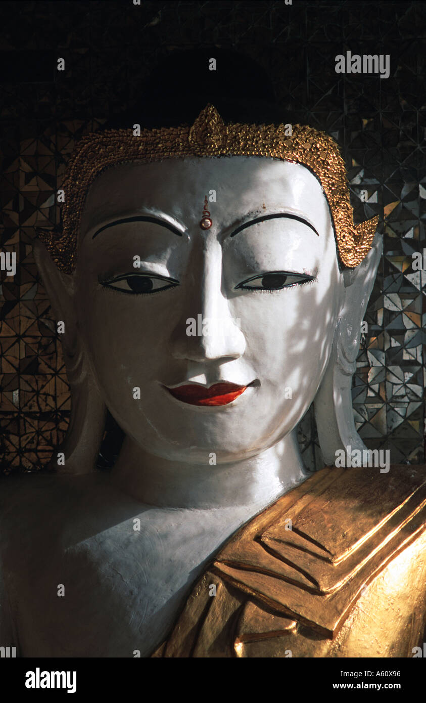 Vergoldeter Buddha Bild Shwedagon Pagode Rangun Birma Stockfoto