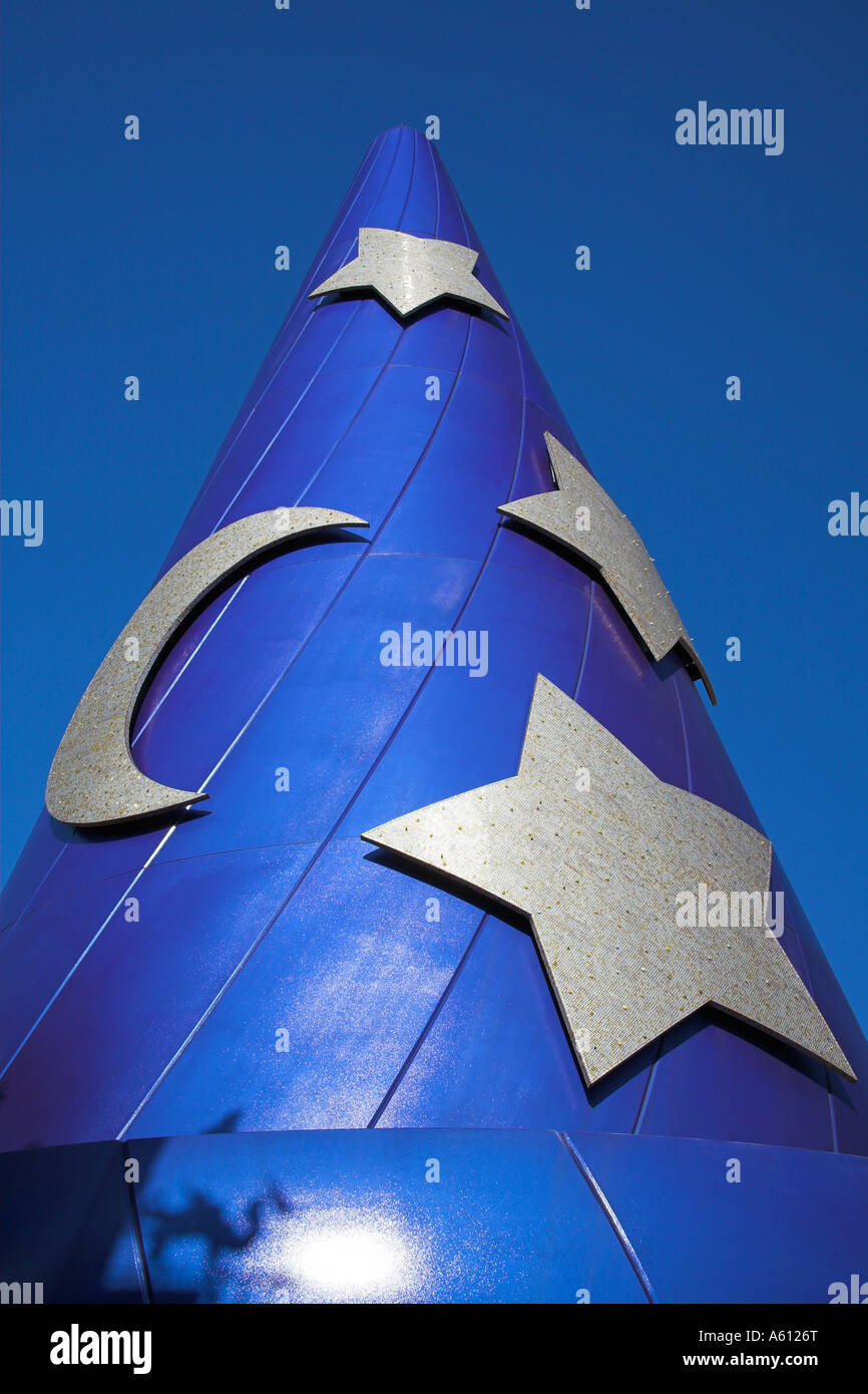 Großes Modell des blauen Spitzen Hut, Hollywood Boulevard, Disney MGM Studios, Orlando, Florida, USA Stockfoto