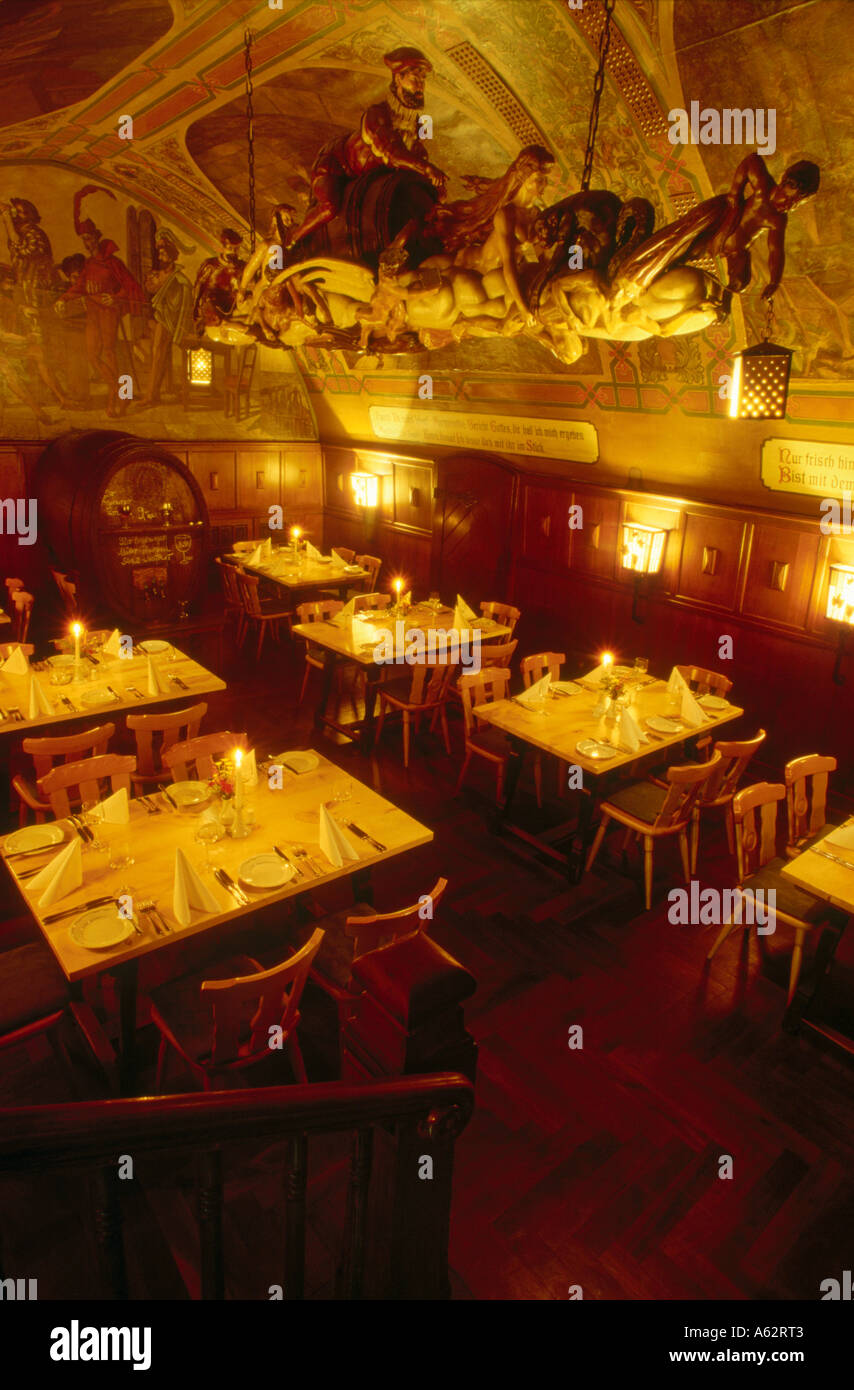 Innenräume der beleuchtete Restaurant Auerbachs Keller Keller, Madlerpassage, Leipzig, Deutschland Stockfoto