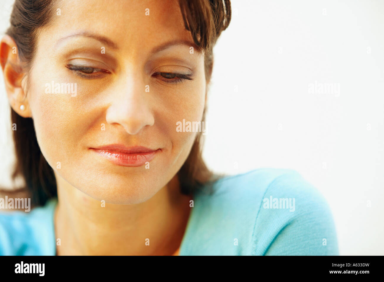 Nahaufnahme einer Mitte Erwachsene Frau Stockfoto