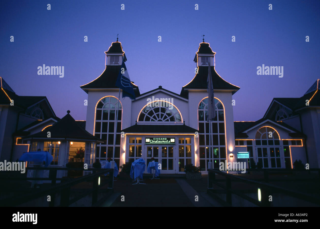 Aufbauend auf Pier, offenen, Sellin, Rügen, Mecklenburg-Western Pomerania, Deutschland Stockfoto