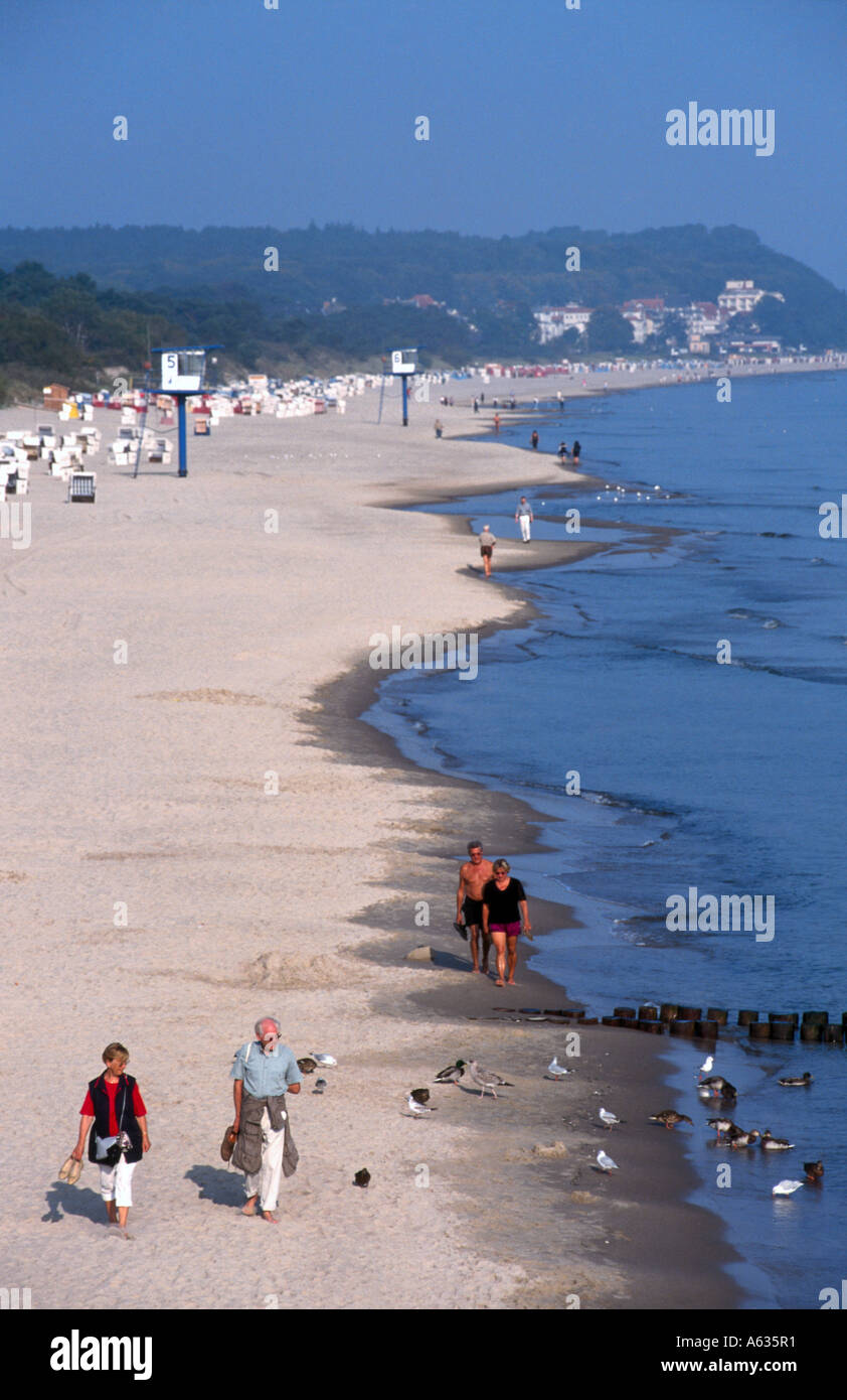 Touristen am Strand, Heringsdorf, Mecklenburg-Western Pomerania, Deutschland Stockfoto