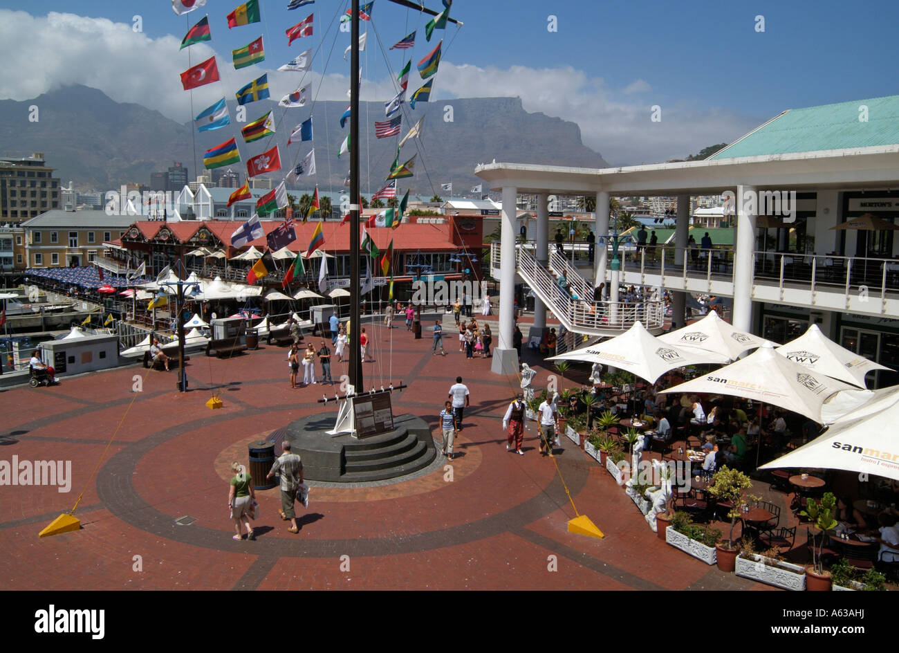 Tafelberg und Waterfront Komplex. Kapstadt-Südafrika Stockfoto